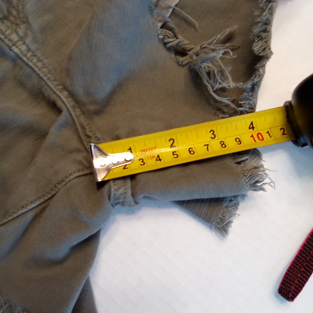 AMERICAN EAGLE SHORT JEAN - Picture 4 of 10